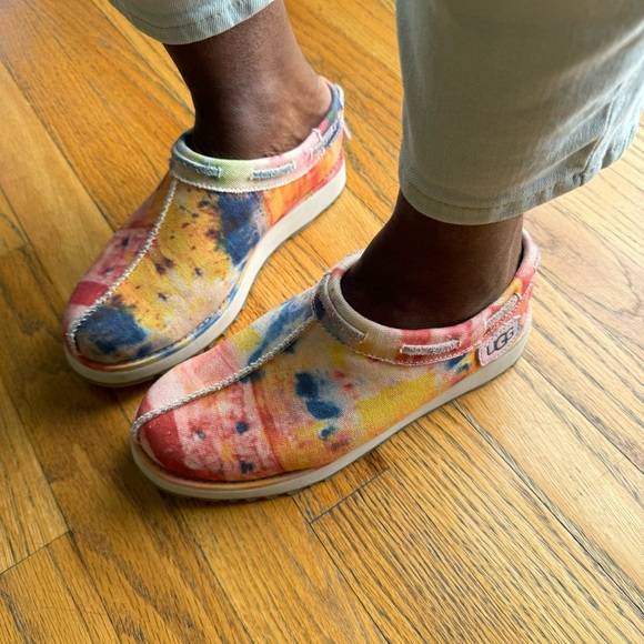 UGG X Ovadia Tasman Tie Dye Sz 5 - Picture 1 of 10